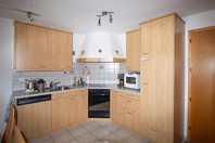 2.5-20, exklusive 2.5-Zimmerwohnung von hoher Qualitt mit grossem Balkon Sd