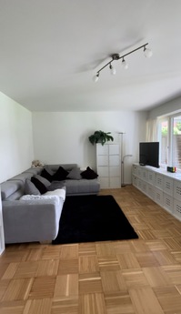 Helle 2 Zimmer Wohnung mit Garten