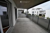 2.5 Zimmerwohnung mit grossem Balkon 2.5 Zimmerwohnung mit grossem Balkon