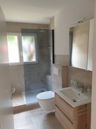 Moderne 3.5-Zimmer-Wohnung mit Balkon in Romanshorn Moderne 3.5-Zimmer-Wohnung mit Balkon in Romanshorn