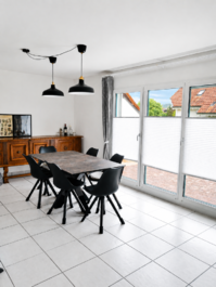Grosszügige 6.5-Zimmer-Maisonettewohnung zur Mitbenutzung Grosszügige 6.5-Zimmer-Maisonettewohnung zur Mitbenutzung