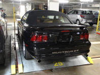 Autoabstellplatz in Autoeinstellhalle